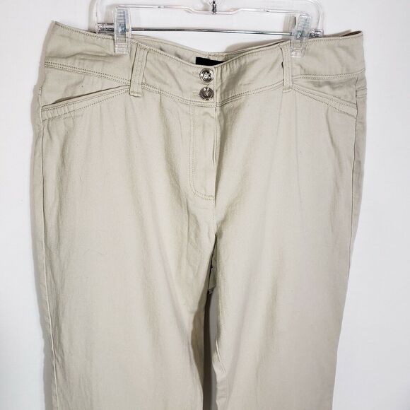 Larry Levine Womens Pants Size 12 Khaki Cropped Capri Cuffed Mid Rise Stretch - Picture 5 of 9